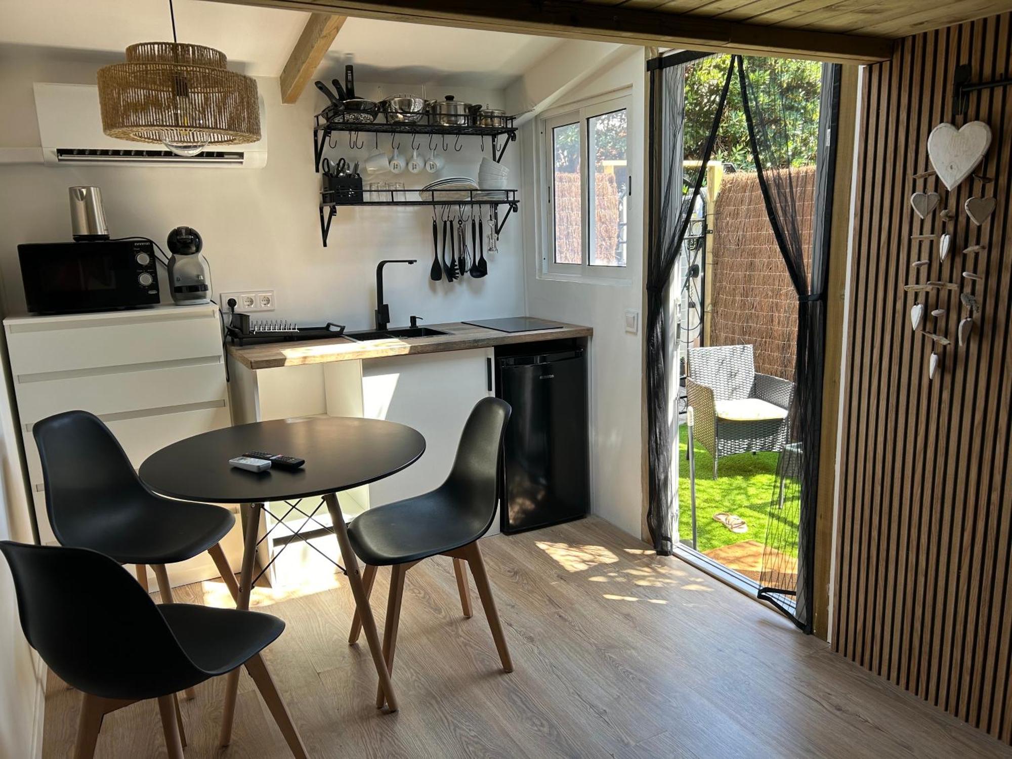 La Floresta Suite Сант-Кугат-дель-Вальес Экстерьер фото